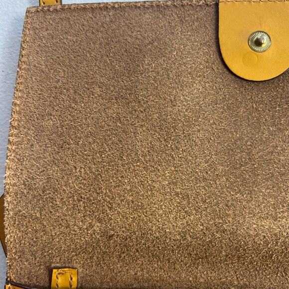 Gap Cognac Leather Crossbody W/ Dainty Bow NWOT - Picture 6 of 9